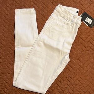 Size 1 New with tags fashion nova white jeans